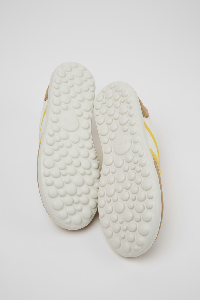 The soles of Pelotas Xlite Multicolor Textile and Nubuck Sneakers for Men.