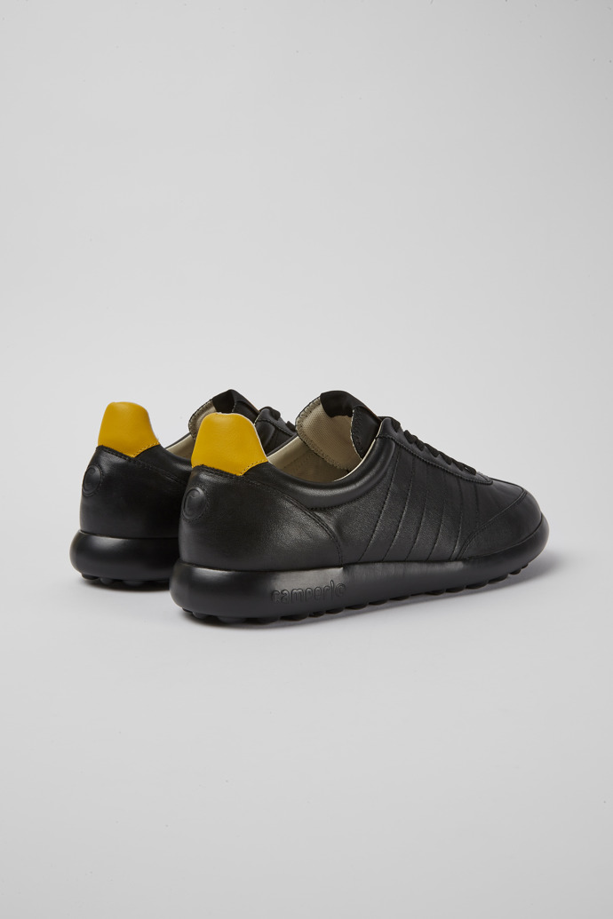 Back view of Pelotas XLite Black leather sneakers for men