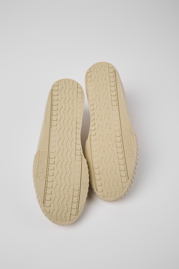 The soles of Camaleon Beige recycled hemp and cotton sneakers for men