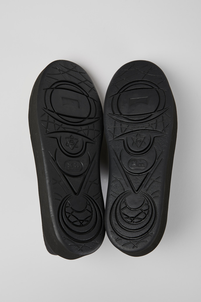 Courb Erkek için siyah spor ayakkabı tabanları