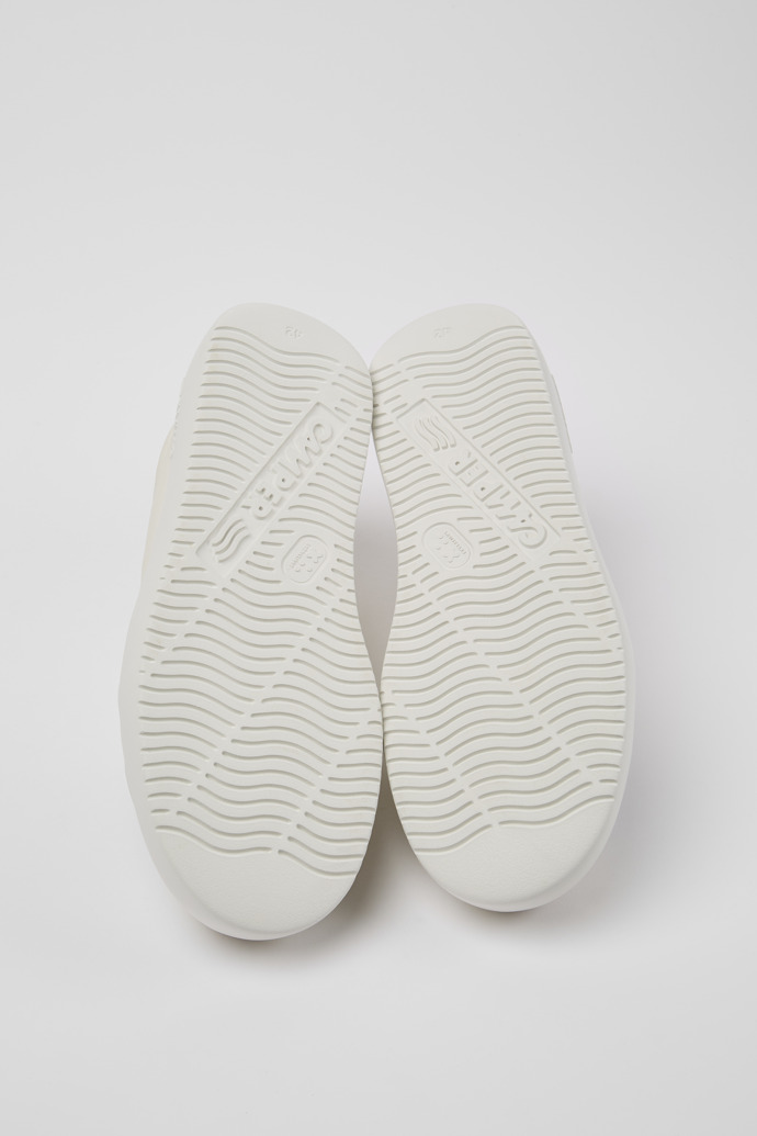 The soles of Twins White leather and suede sneakers