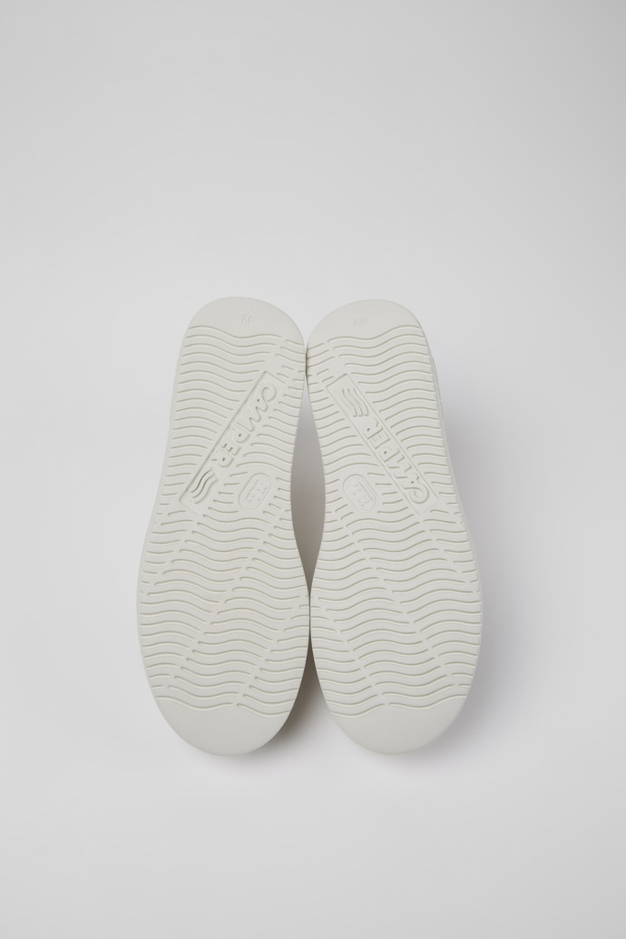 The soles of Twins White non-dyed leather sneakers for men