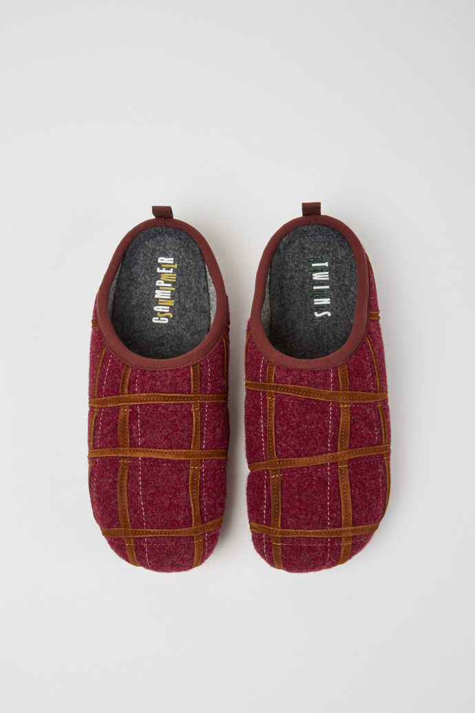 Overhead view of Twins Burgundy wool men’s slippers
