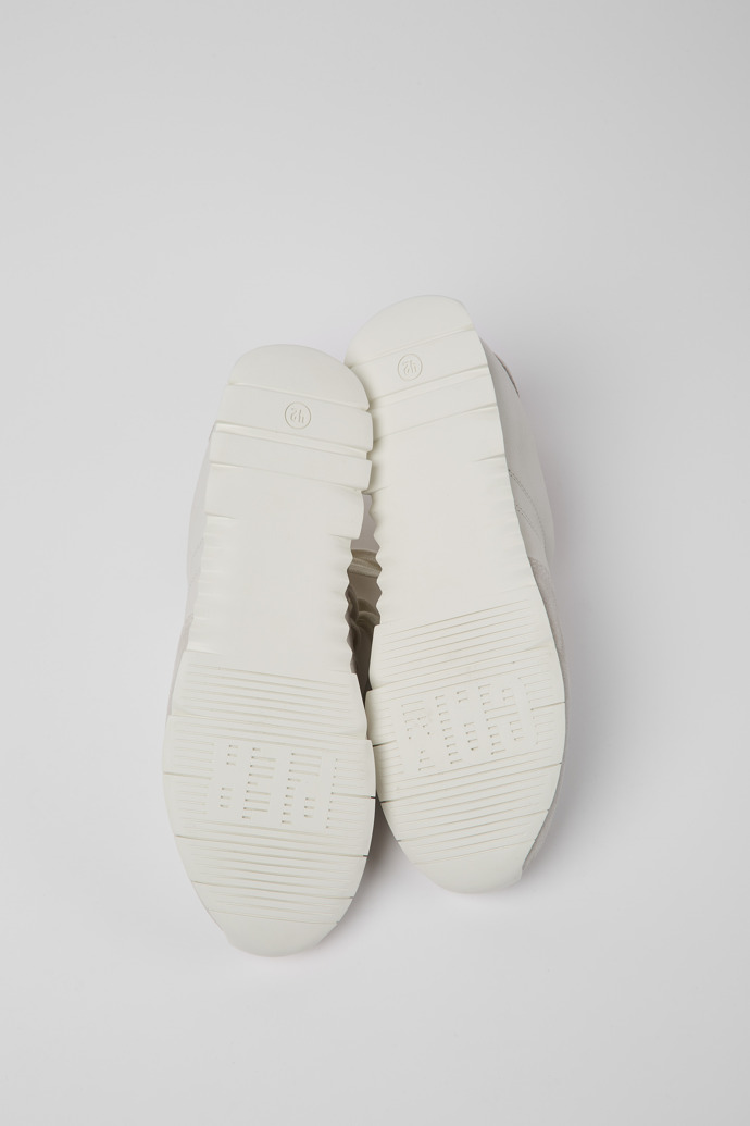 The soles of Twins White non-dyed leather sneakers for men
