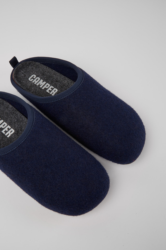 Close-up view of Wabi Dark blue wool men’s slippers