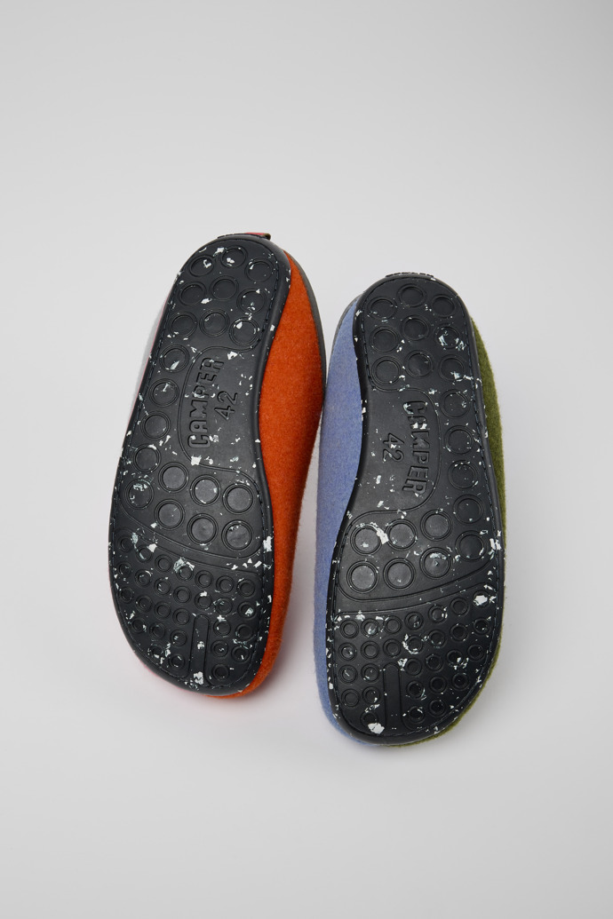 The soles of Twins Multicolored wool men’s slippers