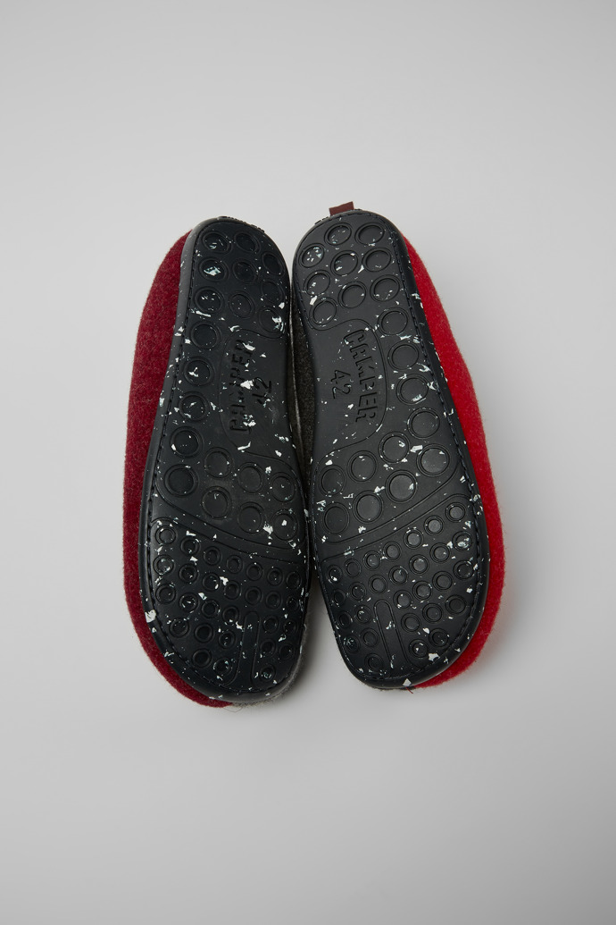 The soles of Twins Burgundy, red, and gray wool slippers for men
