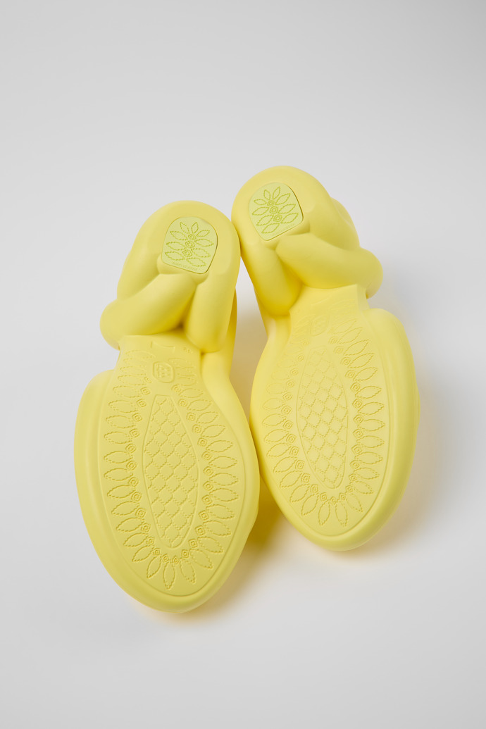 The soles of Kobarah Yellow unisex Sandal