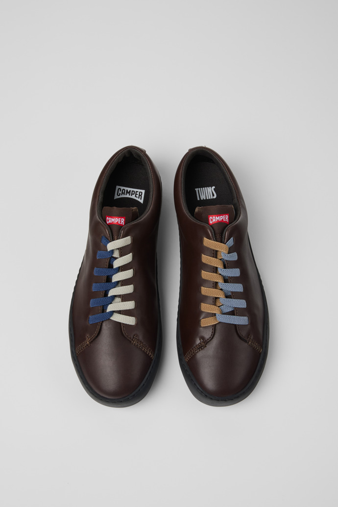 Twins Brauner Herrensneaker aus Leder.