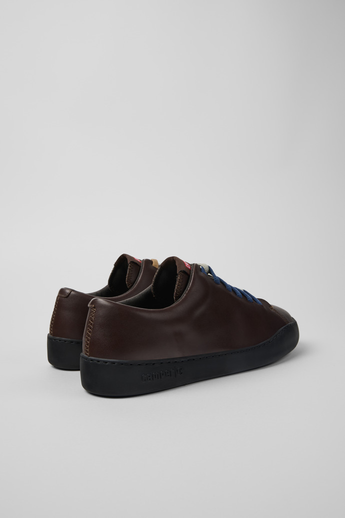 Twins Brauner Herrensneaker aus Leder.
