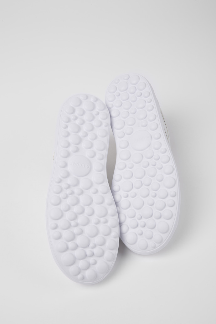 The soles of Pelotas XLite White leather sneakers for men