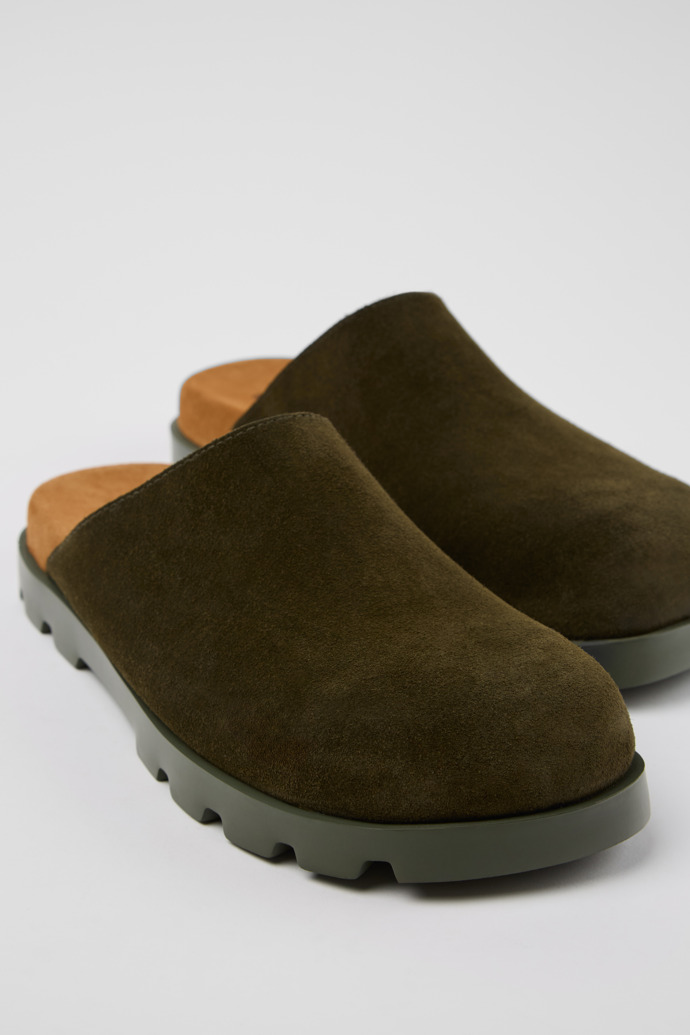 Brutus Sandal Sandales en nubuck vert pour homme.