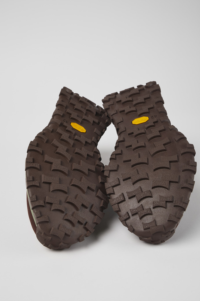 The soles of Drift Trail VIBRAM Burgundy leather and nubuck sneakers for men