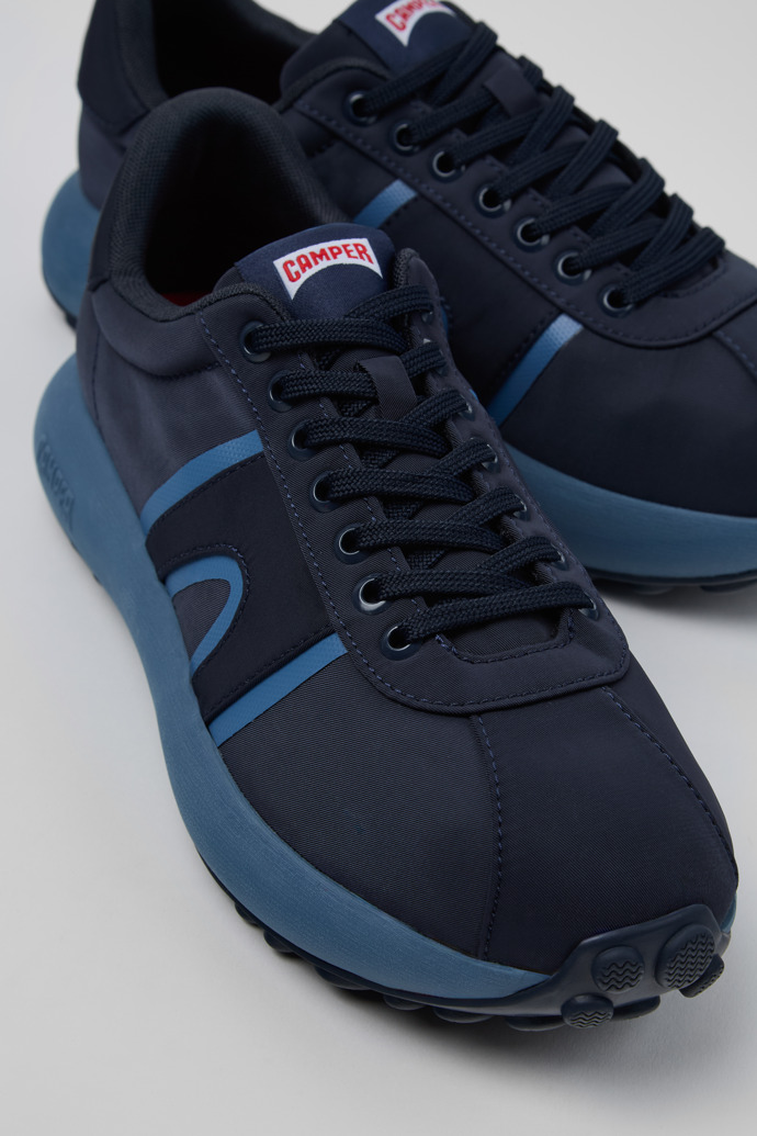 Pelotas Athens Blue Stitch-Free Sneakers for Men.詳細画像_クローズアップ