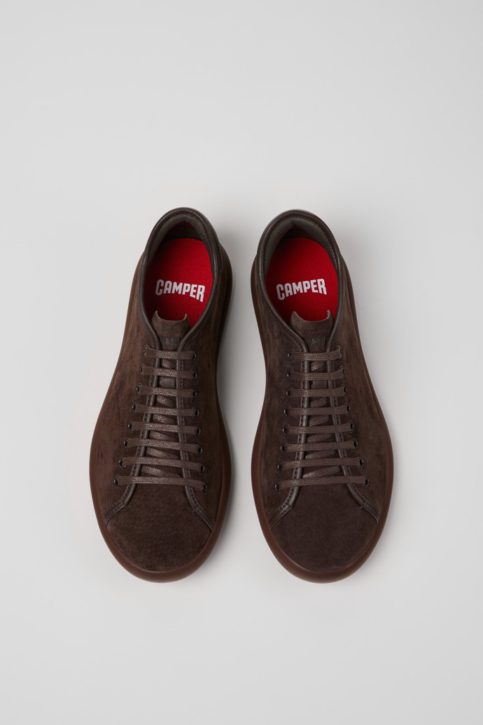 Overhead view of Pelotas Soller Brown Nubuck and Leather Sneakers for Men.