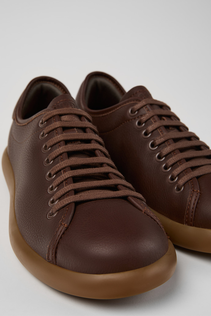 Close-up view of Pelotas Soller Brown Leather Sneakers for Men.