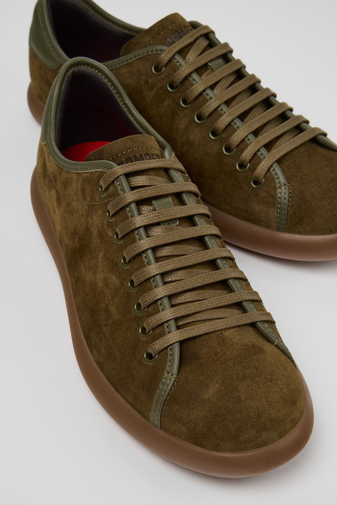 Pelotas Soller Sneakers de nobuk y piel verdes para hombre.