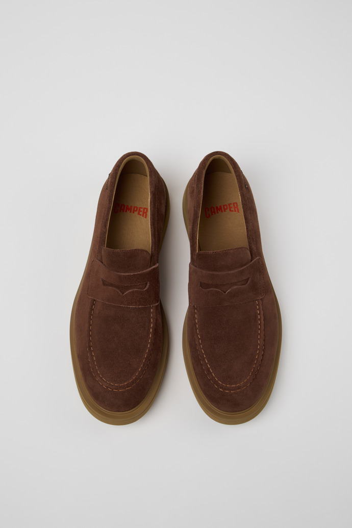 Norman Brauner Herrenschuh aus Veloursleder.