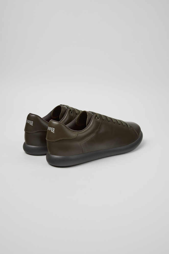 Pelotas Soller Zapatillas de piel verdes para hombre.