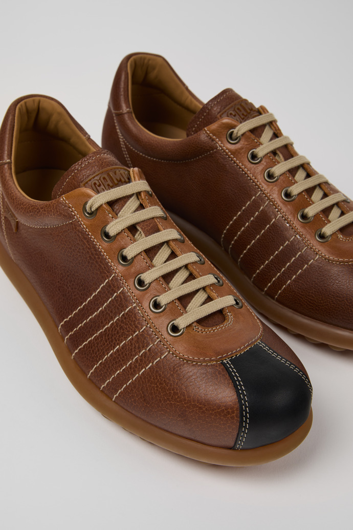 Close-up view of Pelotas Multicolor Leather Shoes for Men.