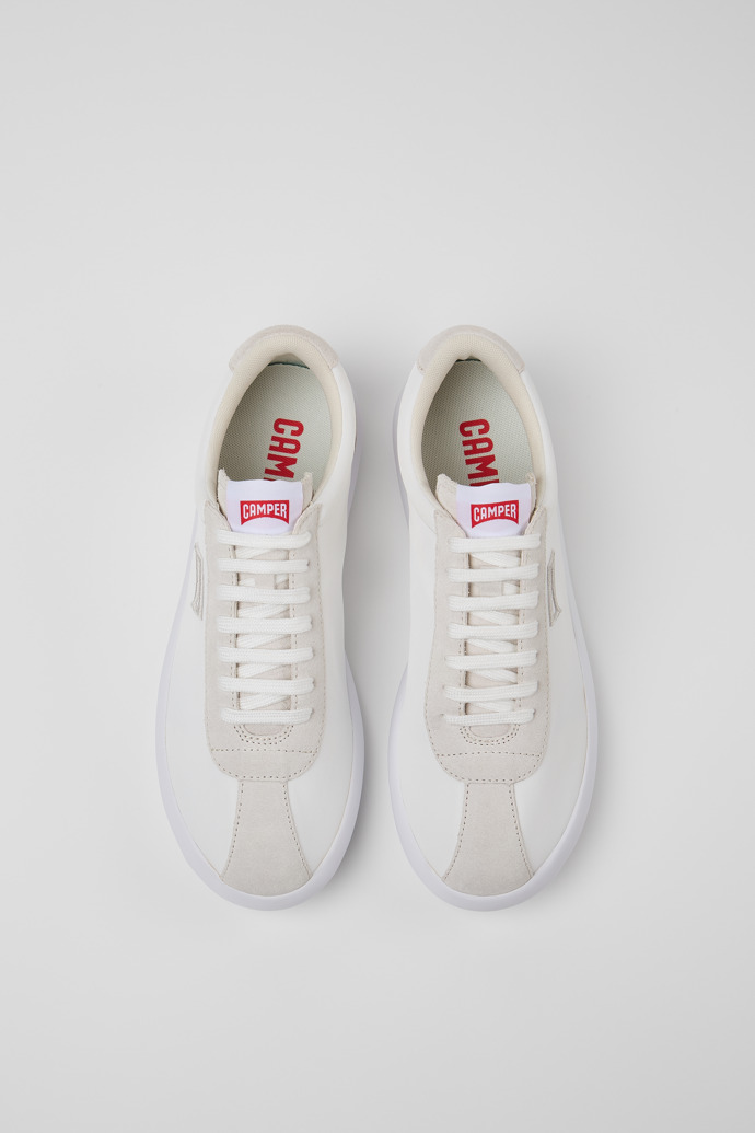 Pelotas XLite Witte herensneaker van gerecycled PET en nubuck.