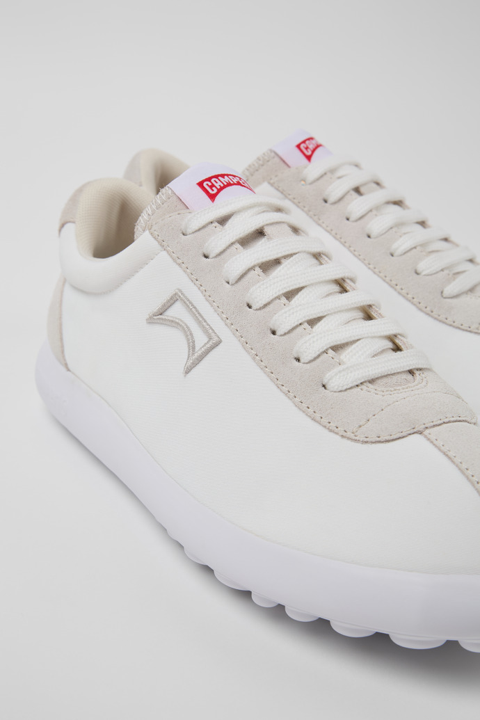 Close-up view of Pelotas XLite White Recycled PET and Nubuck Men's Sneakers.