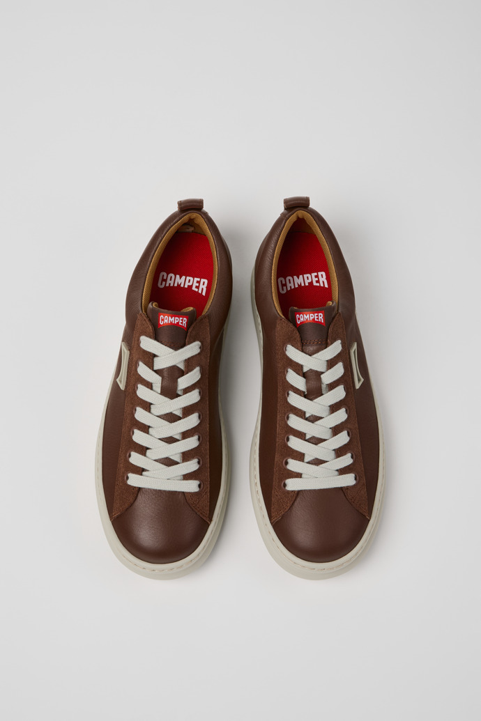 Runner Sneakers de piel y nobuk marrones para hombre.