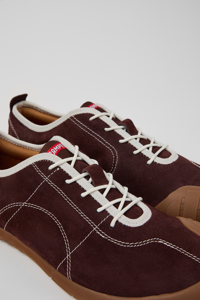 Peu Path Baskets en nubuck bordeaux pour homme.