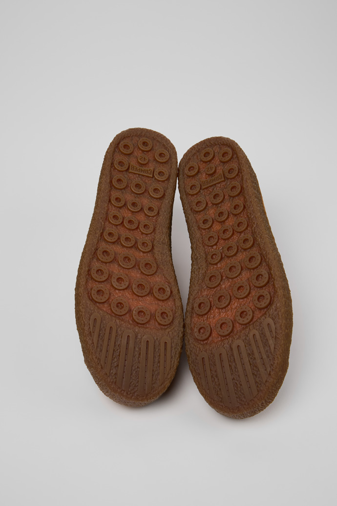 Peu Terreno Braune und blaue Wildleder- und Lederschuhe für Herren.