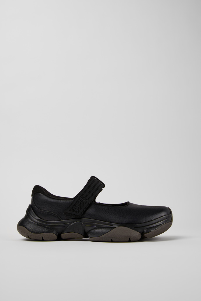 Side view of Karst 2 Black Leather Sneakers for Men.