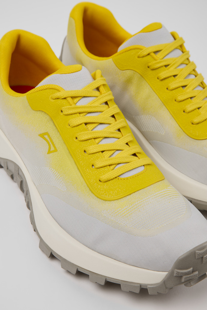 Drift Trail Graue Sneaker aus recycelten technischen Materialien für Herren.