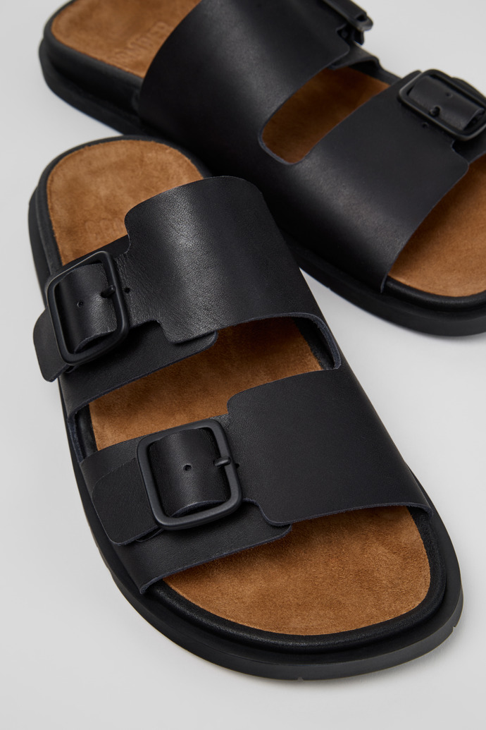 Lluc Sandal Sandalias de piel negras para hombre.