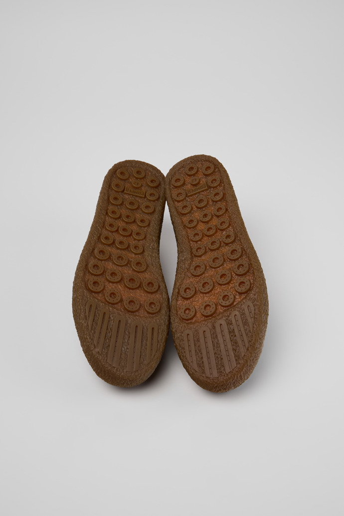 The soles of Peu Terreno Brown Leather Shoes for Men.