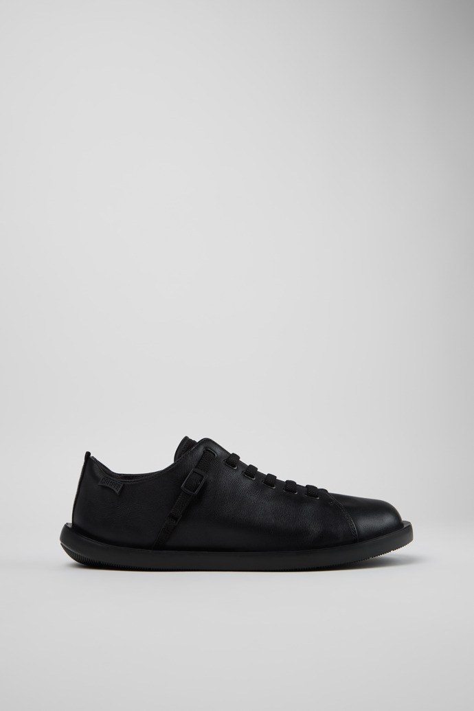 Side view of Wagon Black Leather and Textile Shoes for Men.