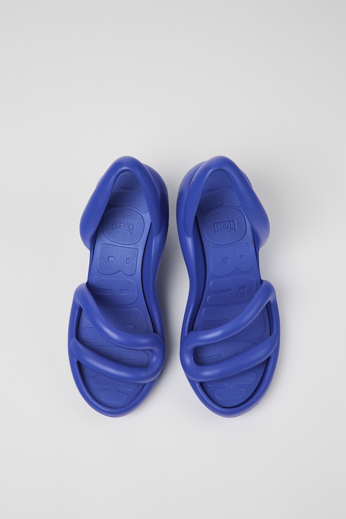 มุมมองด้านบนของ Kobarah รองเท้าแตะมีส้นวัสดุสังเคราะห์สีน้ำเงินสำหรับผู้หญิง