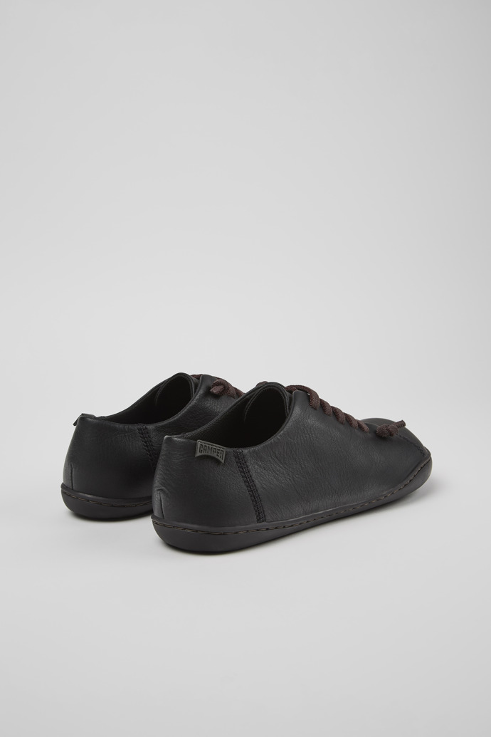 Peu Sapatos em couro pretos para mulher