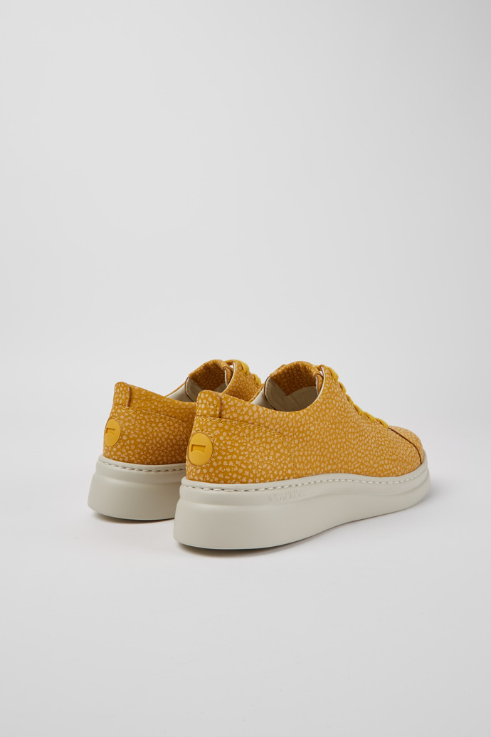 Back view of Runner Up Yellow-beige leather sneakers
