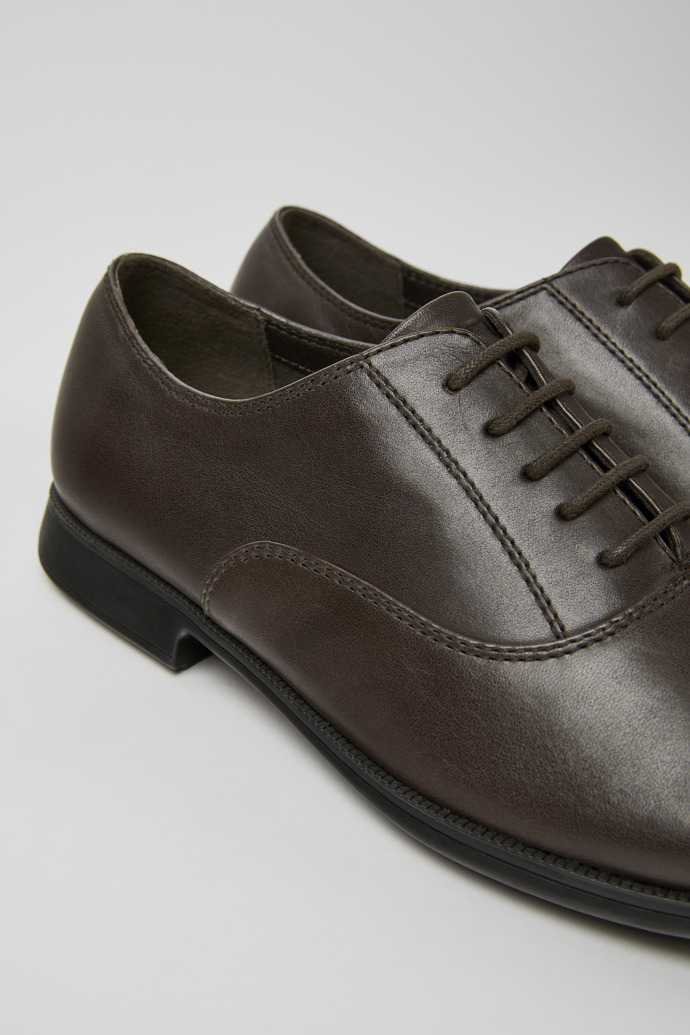 Close-up view of Mil Brown leather shoes for women
