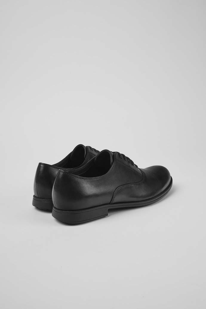Mil Μαύρα δερμάτινα γυναικεία παπούτσια με κορδόνια