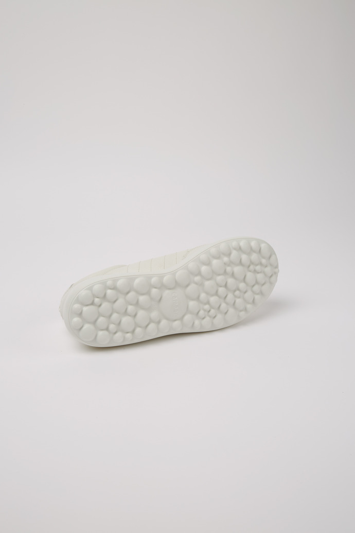 The soles of Pelotas XLite White nubuck and recycled PET sneakers for women