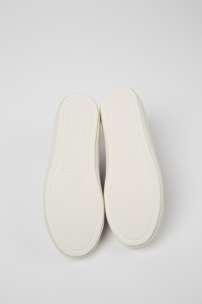 Twins Baskets en cuir gris pour femme.