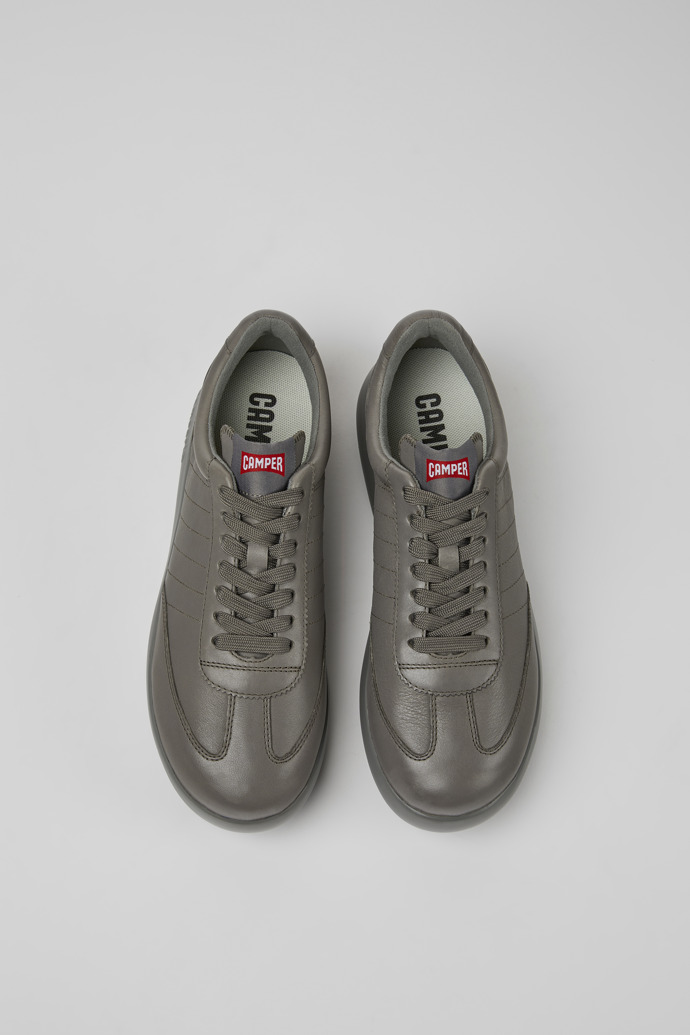 Pelotas XLite Sneaker de dona de color gris