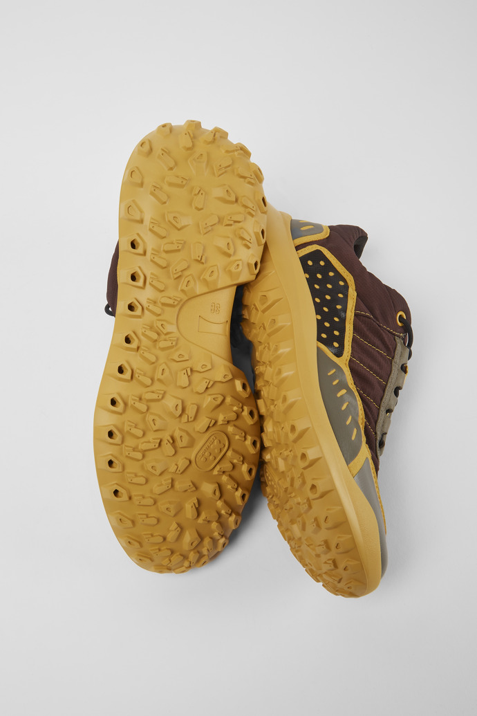 The soles of CRCLR Breathable women's multicolor textile sneakers