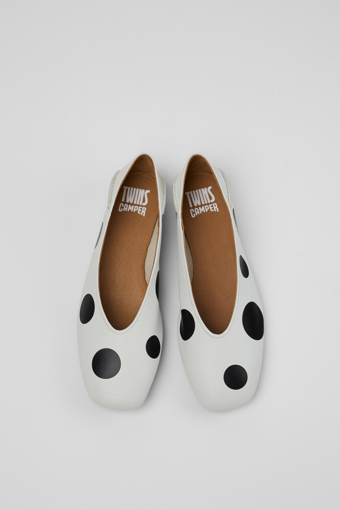 Overhead view of Twins White Leather Ballerinas for Women.