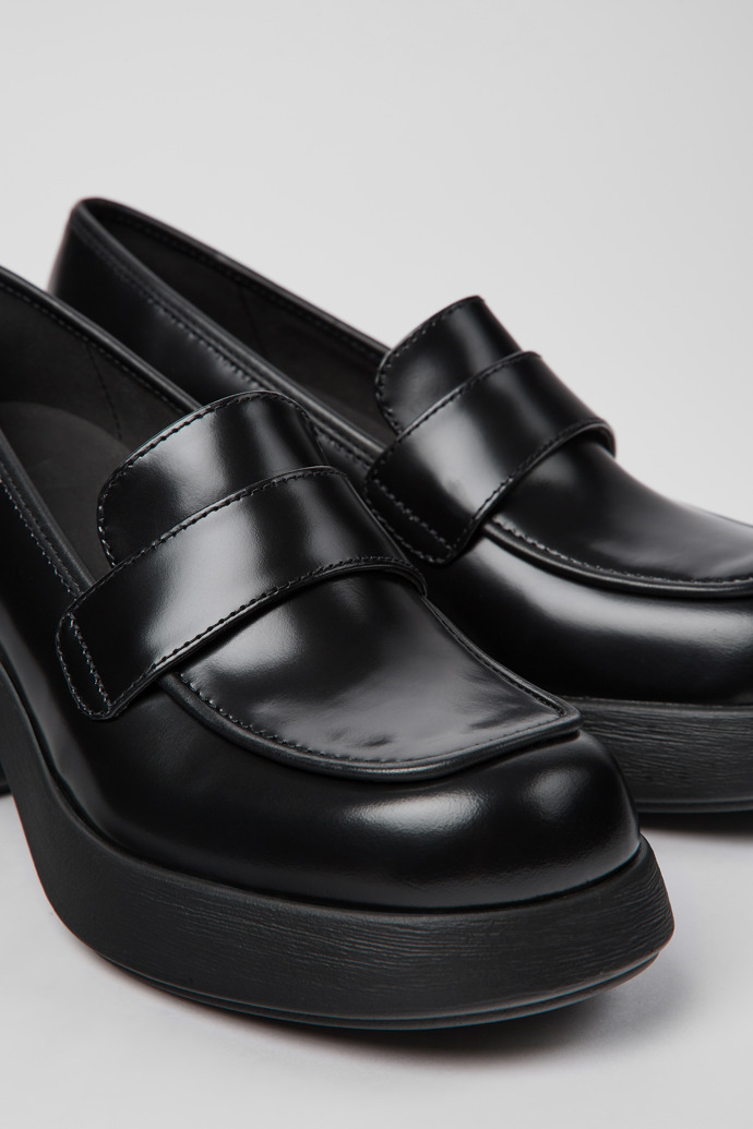 Thelma Zapatos negros de piel para mujer