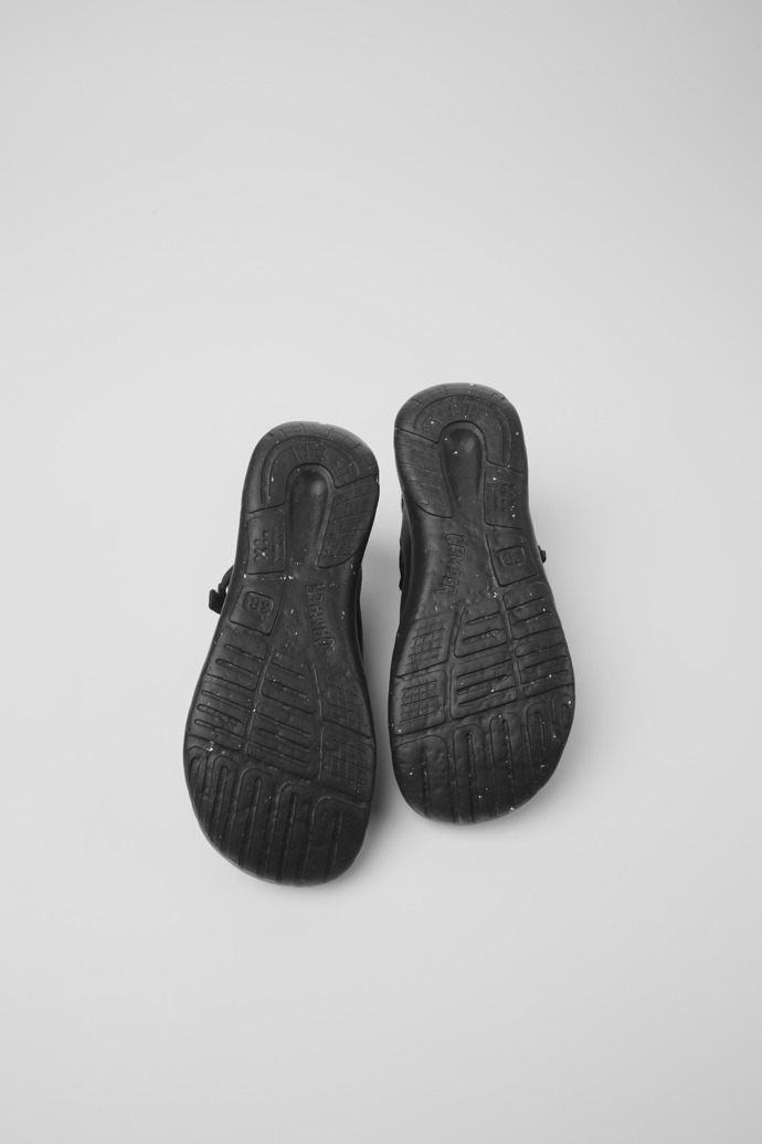 The soles of Peu Stadium Black semi-open sneakers for women