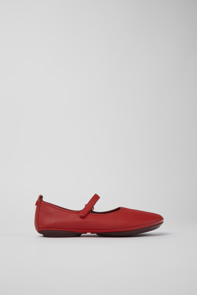 Side view of Right Red leather shoes for women