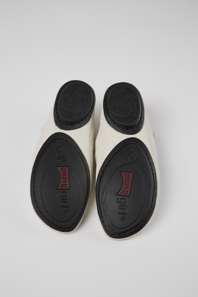 The soles of Right White leather ballerinas for women