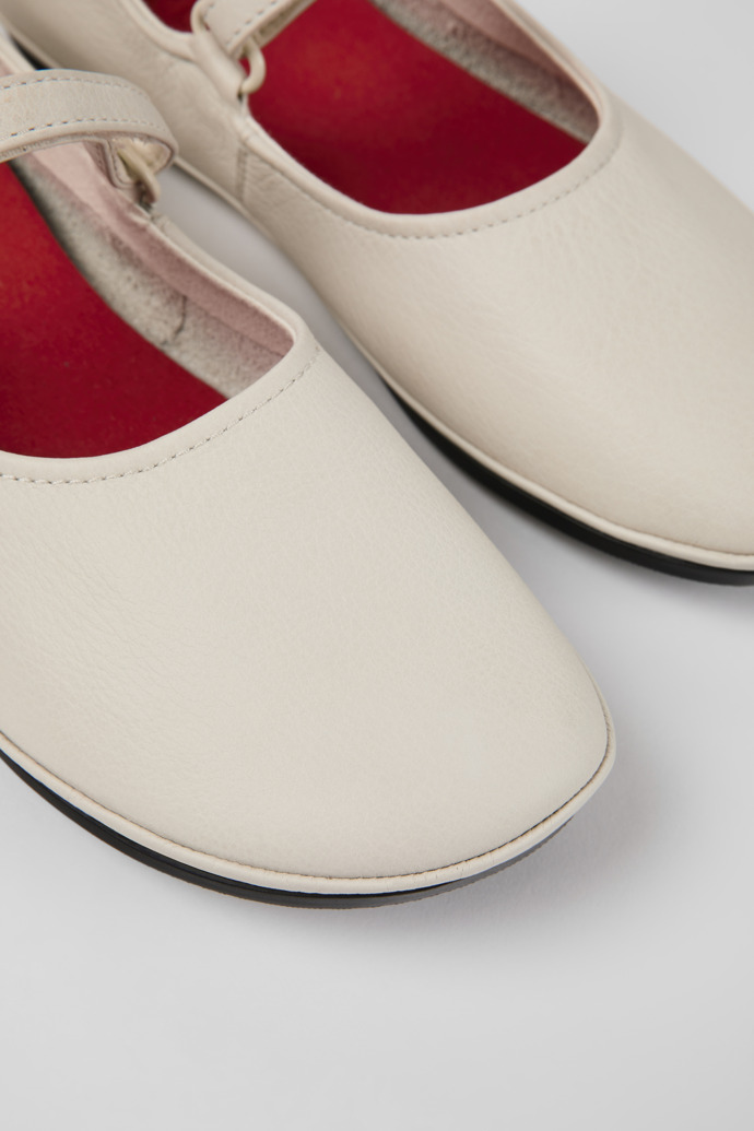 Close-up view of Right White Leather Mary Jane for Women