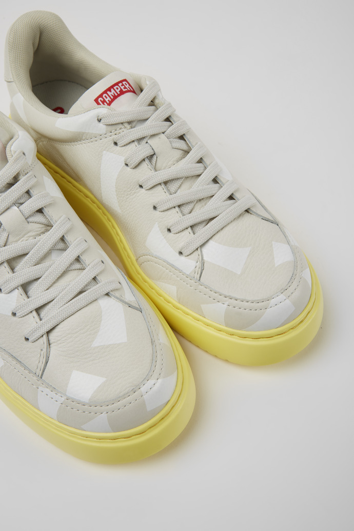 Close-up view of Runner K21 White leather sneakers for women